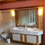 Brenners Dorfstube 아파트