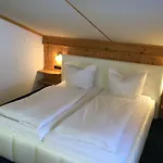 Brenners Dorfstube 아파트