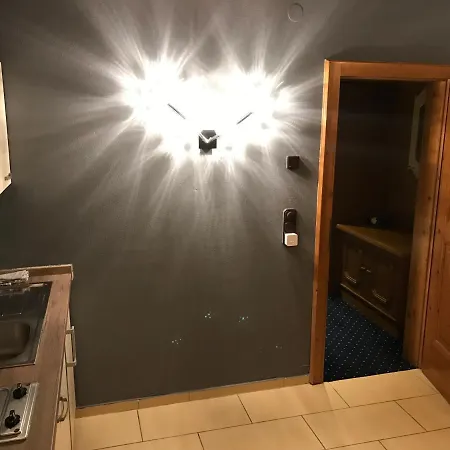 Brenners Dorfstube 아파트 *