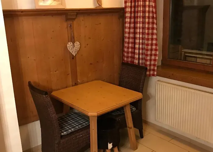 Brenners Dorfstube 아파트 *