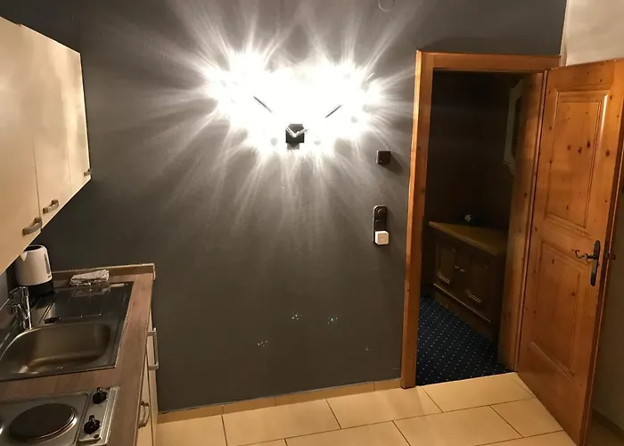 Brenners Dorfstube 아파트 *