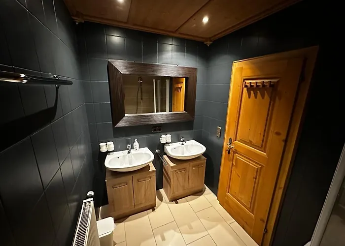 Brenners Dorfstube 아파트 피버브룬