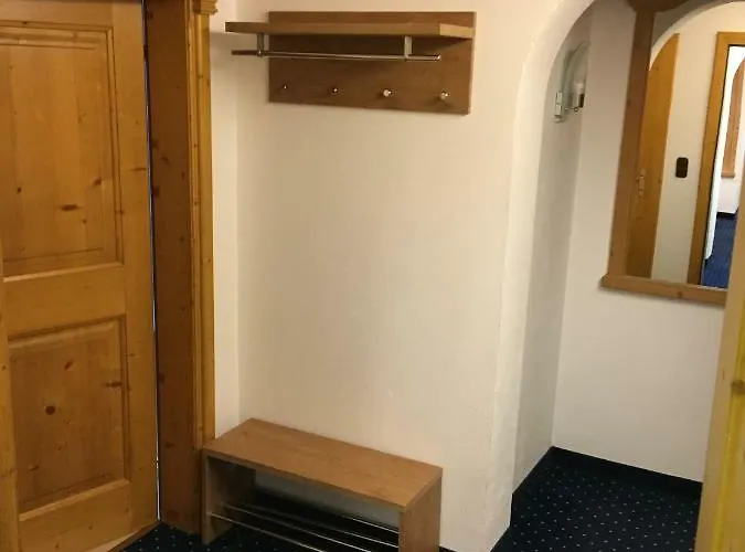 Brenners Dorfstube 아파트 *