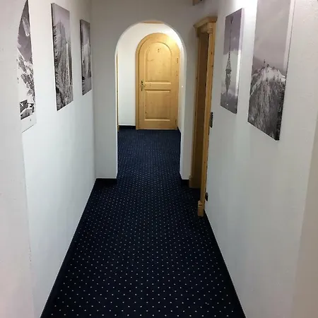 Brenners Dorfstube *