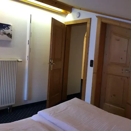 Daire Brenners Dorfstube Fieberbrunn