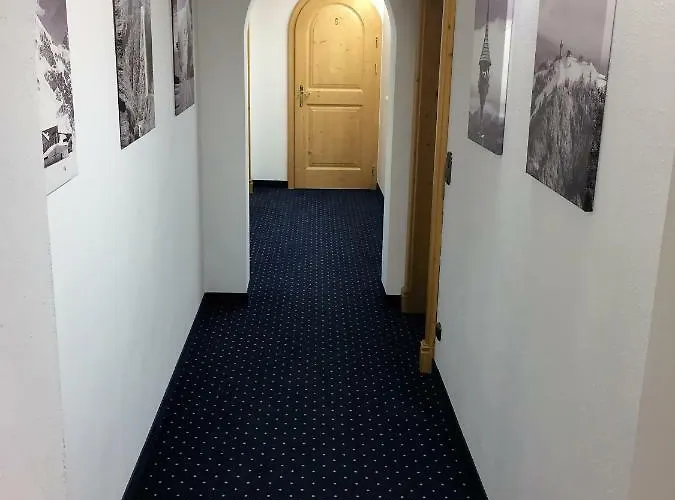 Brenners Dorfstube *